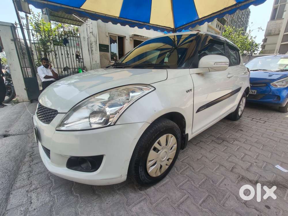 Maruti Suzuki Swift Vxi + Manual, 2014, Petrol