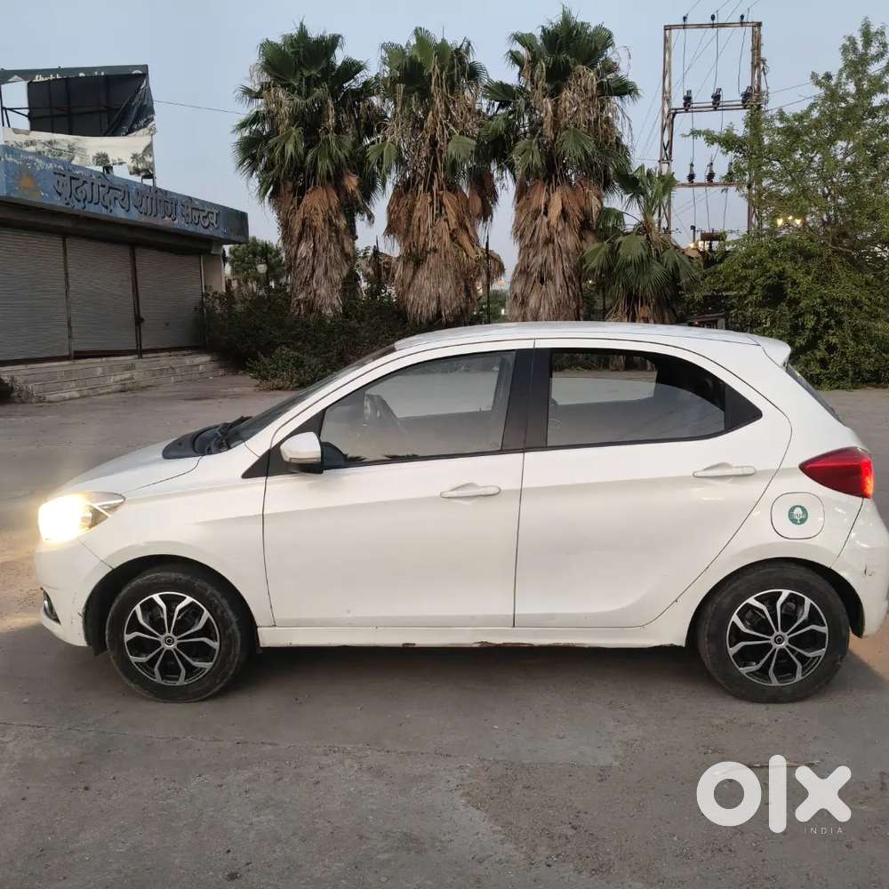 Tata Tiago 2017 Variant 1.2