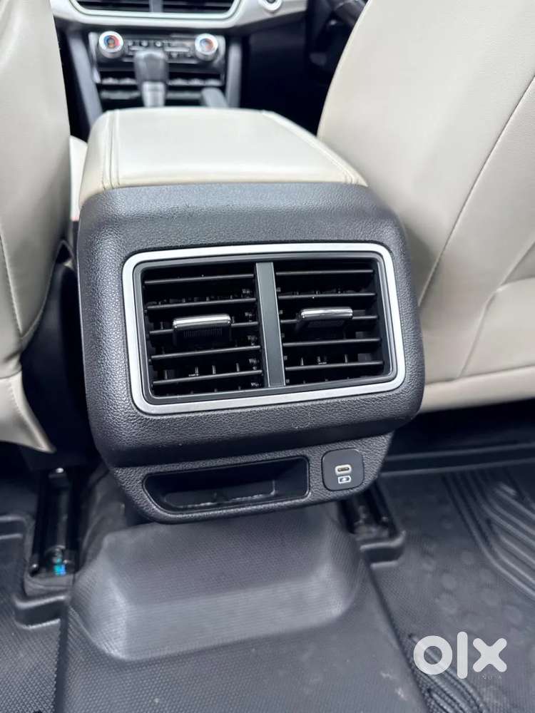 Mahindra Xuv700 2.2 Ax 7 Diesel Mt Luxury Pack Str, 2023, Diesel