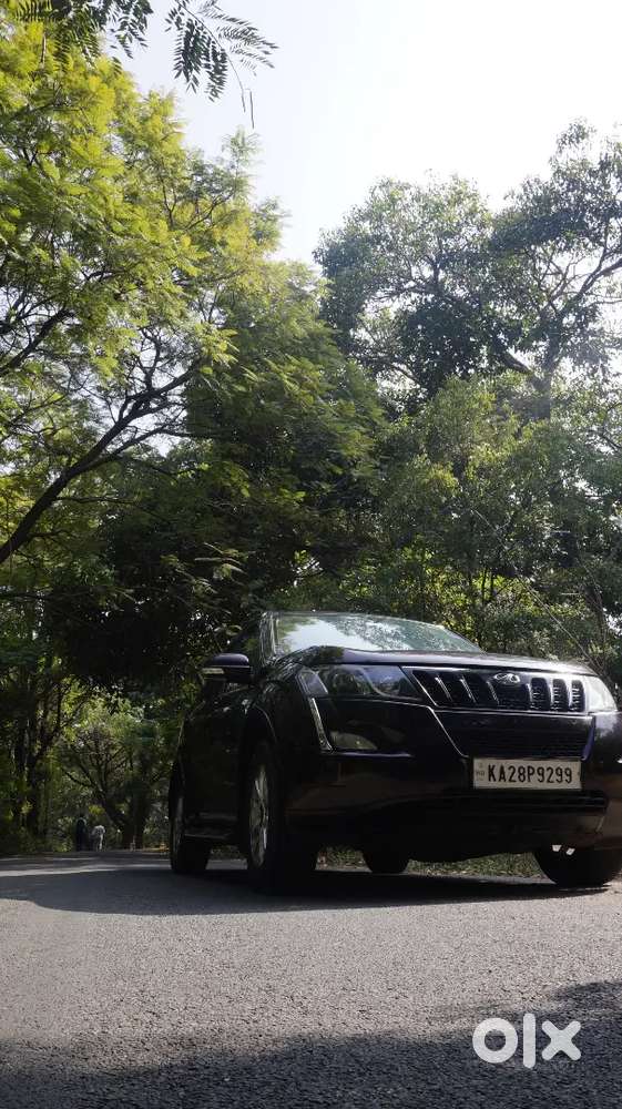 Mahindra Xuv500 2016 Diesel 98000 Km Driven