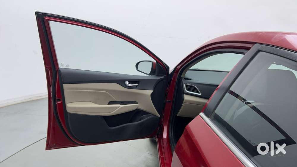 Hyundai Verna [ ] Fluidic 4s 1.6 Crdi Sx (o) At, 2018, Petrol