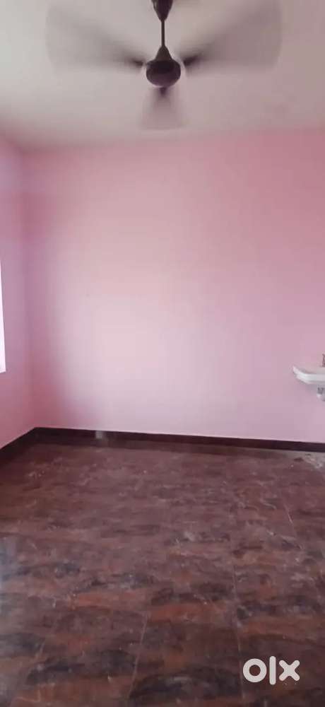 2BHK in Vazhakkala