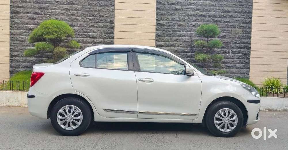 Maruti Suzuki Swift Dzire Vxi(o) Mt, 2023, Cng & Hybrids