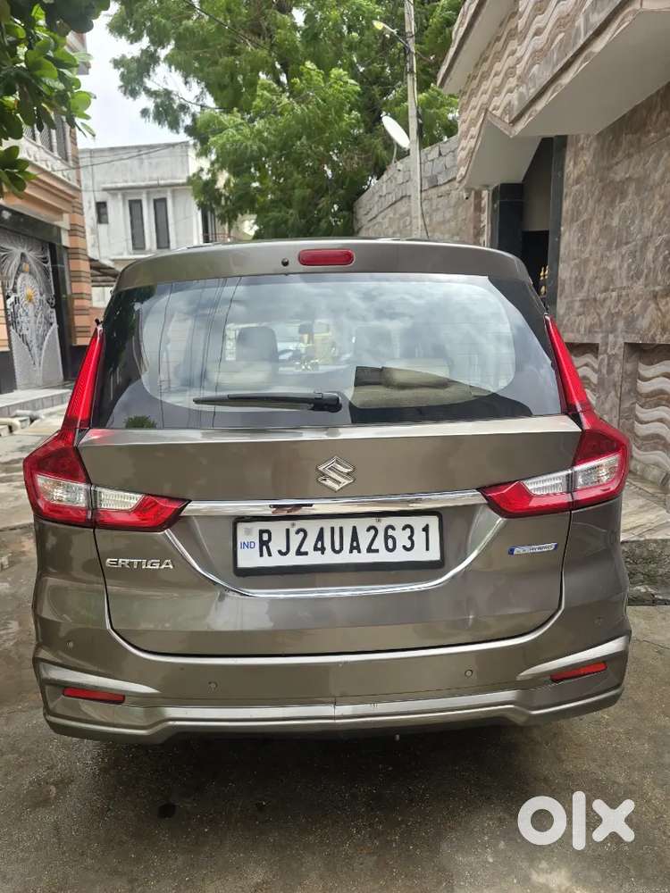 Ertiga Zxi+ Smart Hybrid (top Model)  2021  1st Owner 66000km