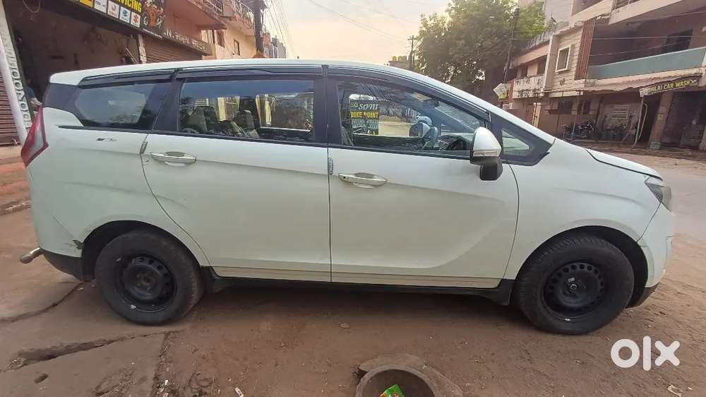 Mahindra Marazzo 2019 Diesel 88000 Km Driven