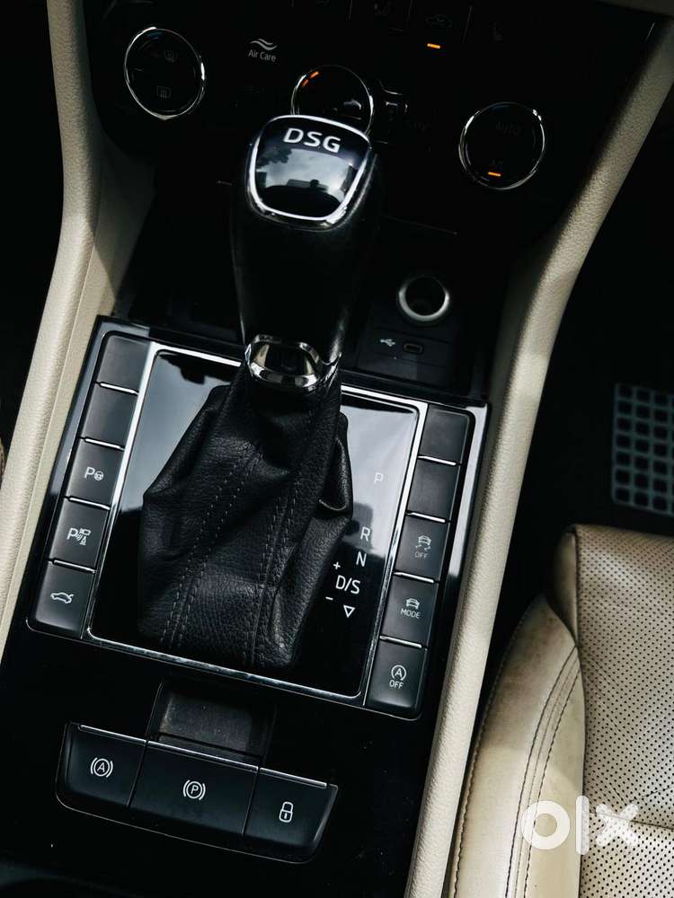 Skoda Superb 2.0 L&k Tsi At, 2021, Petrol