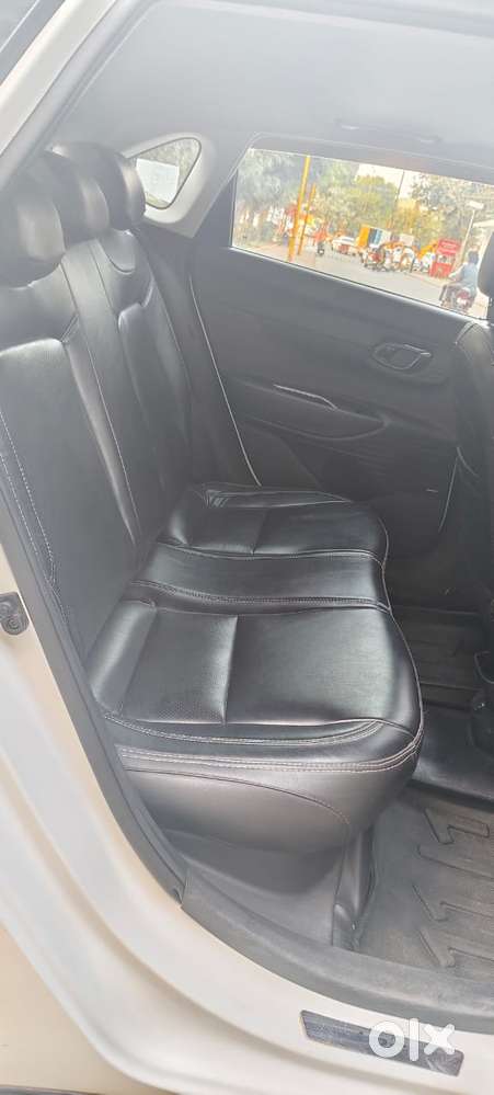 Hyundai New I20 1.2 Asta Mt, 2023, Cng & Hybrids