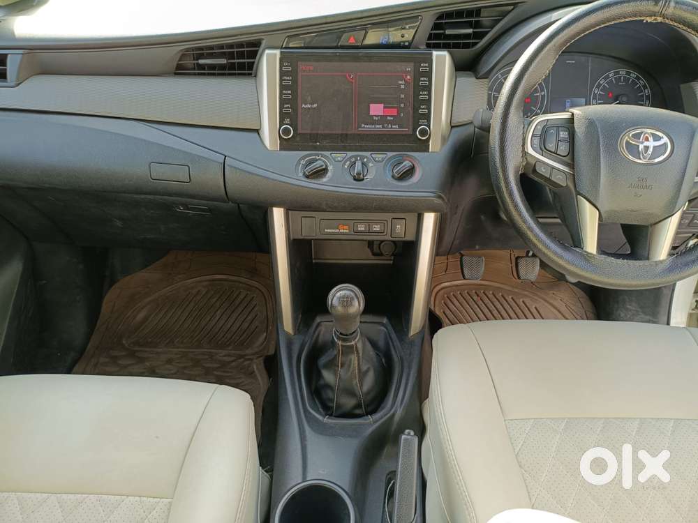 Toyota Innova Crysta 2.4 Gx Mt 8s, 2022, Diesel