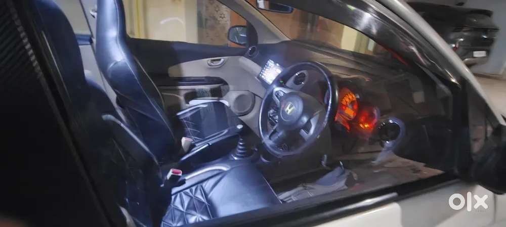 Honda Brio Petrol Manual 2012 Variant
