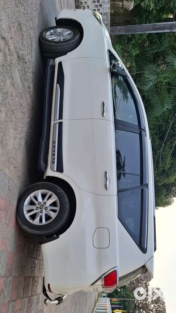 Toyota Innova Crysta 2.4 G Mt, 2016, Diesel