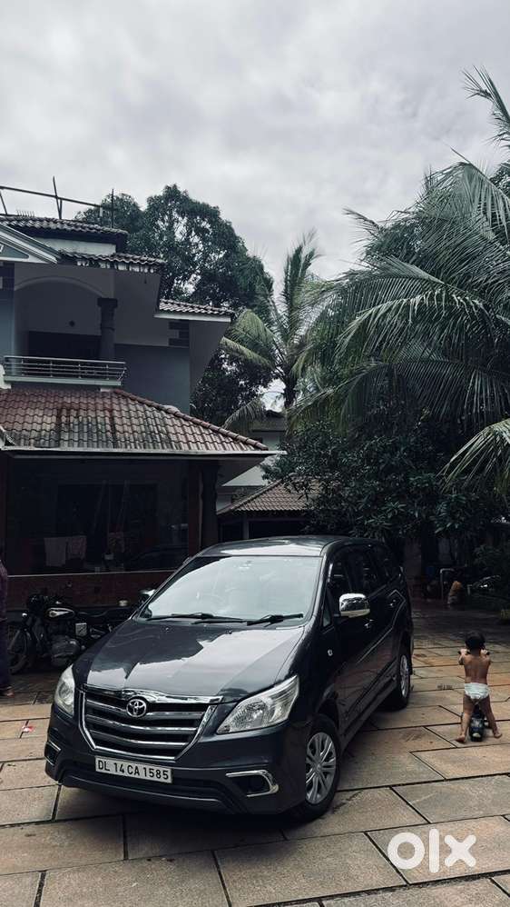 Toyota Innova 2015 Diesel Well Maintained