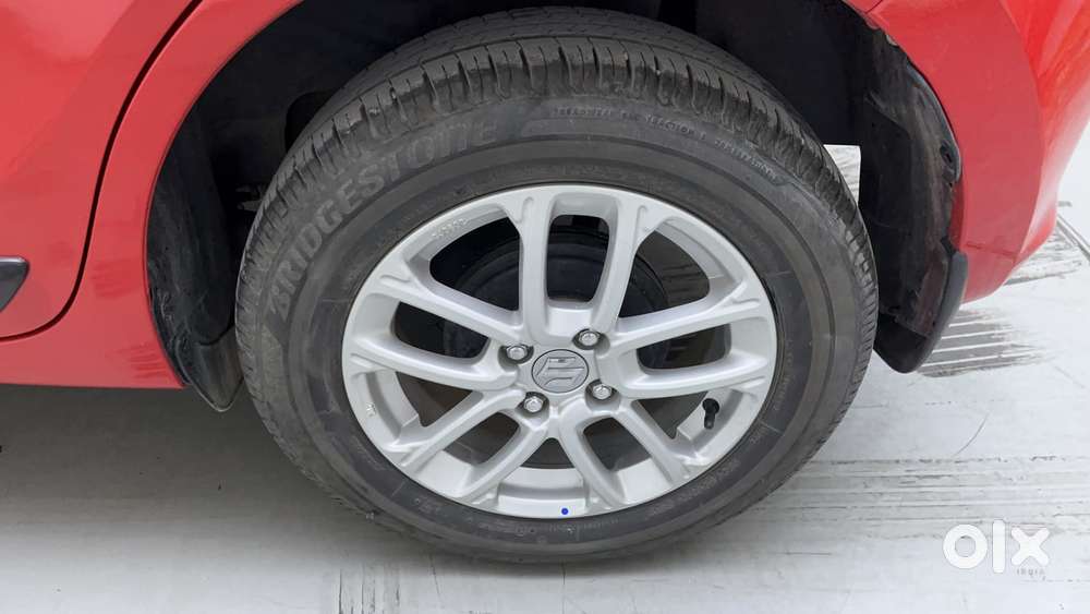 Maruti Suzuki Swift 1.3 Zxi, 2023, Petrol