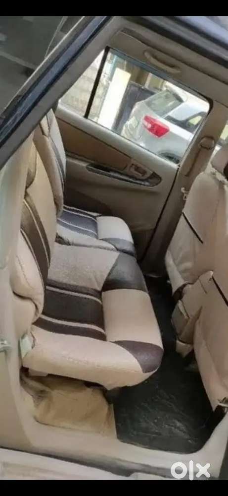 Toyota Innova G2 8 Str Diesel 2006