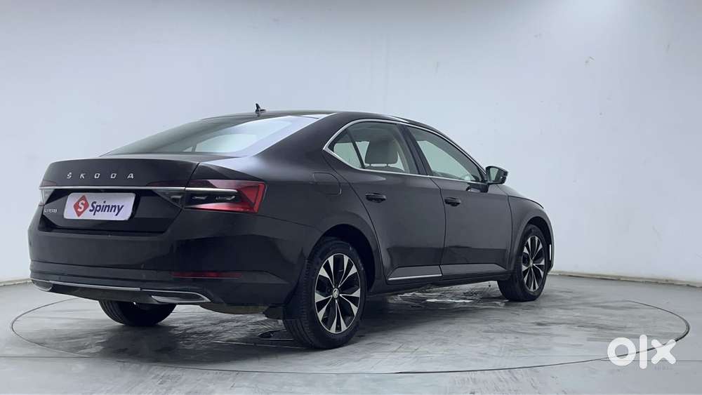 Skoda Superb L&k 1.8 Tsi At, 2021, Petrol