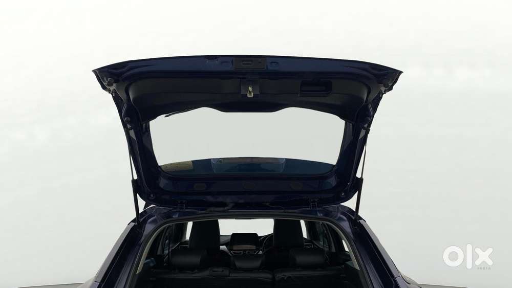 Maruti Suzuki Fronx Alpha 1.0l Turbo 6 At, 2023, Petrol