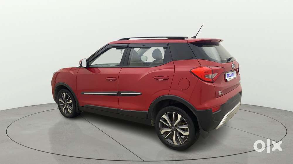 Mahindra Xuv300 1.2 W8 (o) Amt Petrol, 2021, Petrol