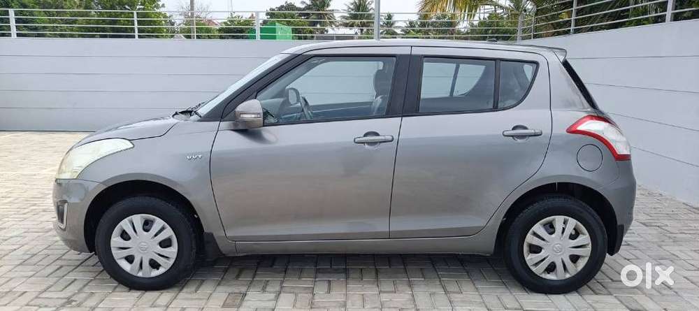 Maruti Suzuki Swift Vxi 1.2 Abs Bs-iv, 2015, Petrol