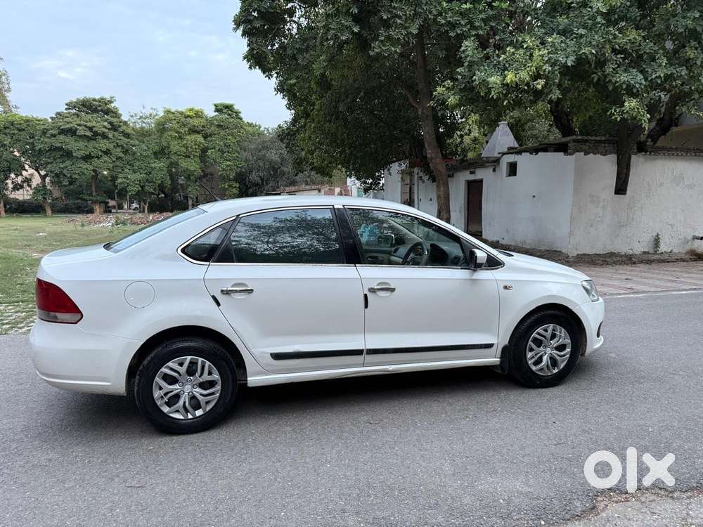 Volkswagen Vento 1.6 Trendline, 2013, Petrol