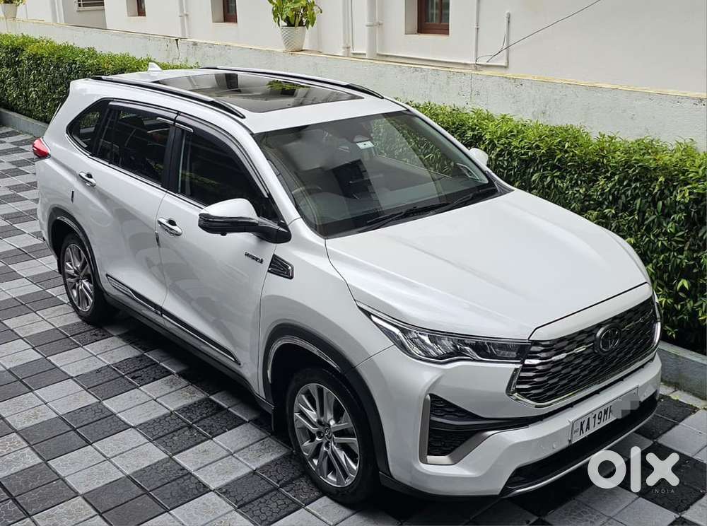 Toyota Innova Hycross 2024 Petrol Automatic