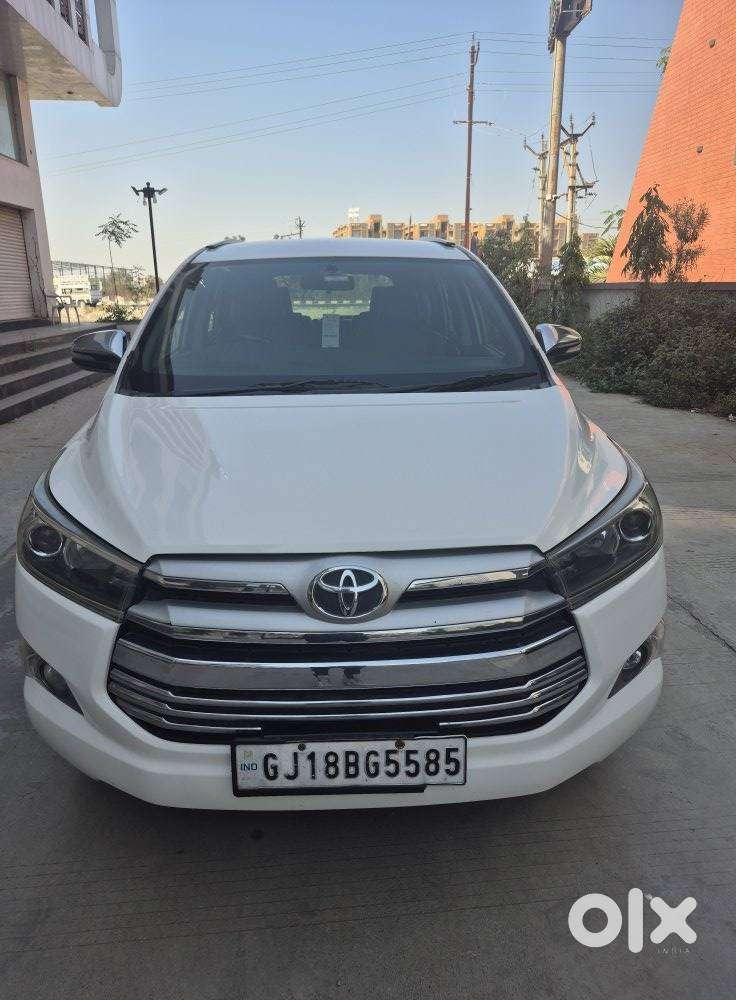 Toyota Innova Crysta 2.8z Automatic, 2017, Diesel