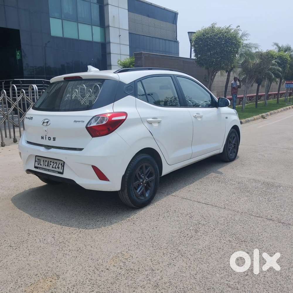 Hyundai Grand I10 Nios Amt Sportz, 2022, Petrol