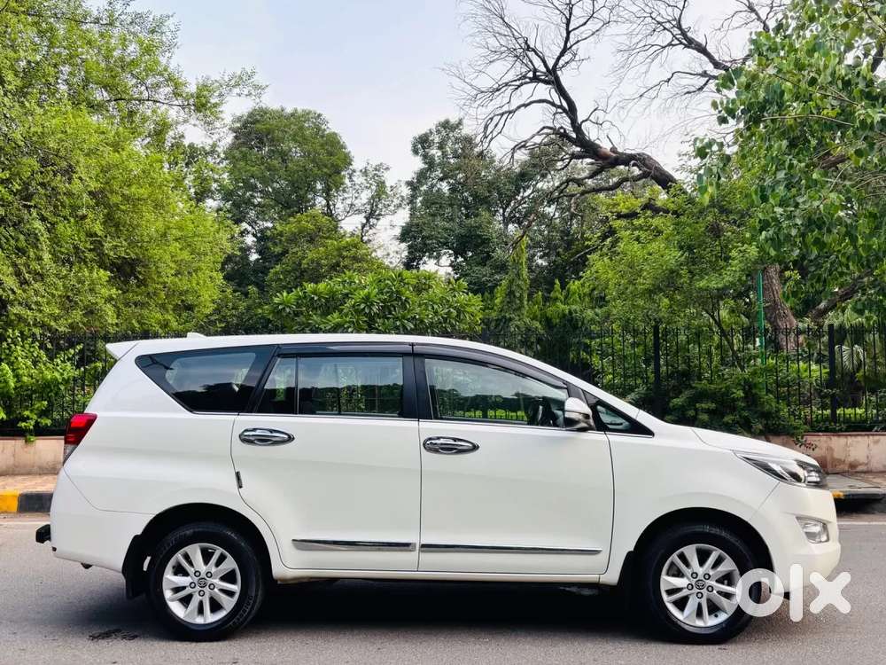 Toyota Innova Crysta [2020-ongoing] 2.4 Vx 7 Str, 2017, Diesel