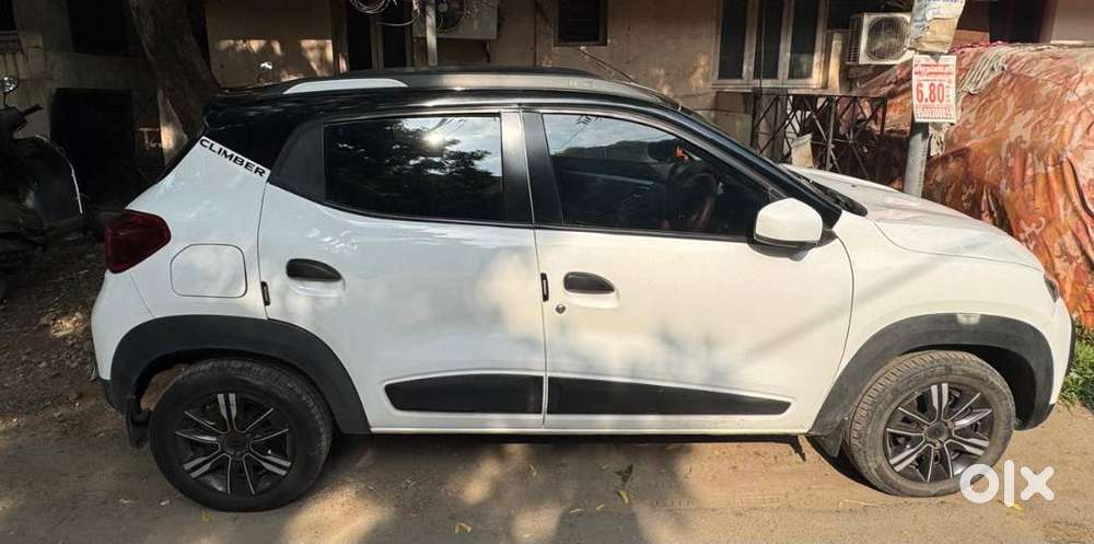 Renault Kwid Climber 1.0 Easy-r Amt (dual Tone White & Black) - 2022