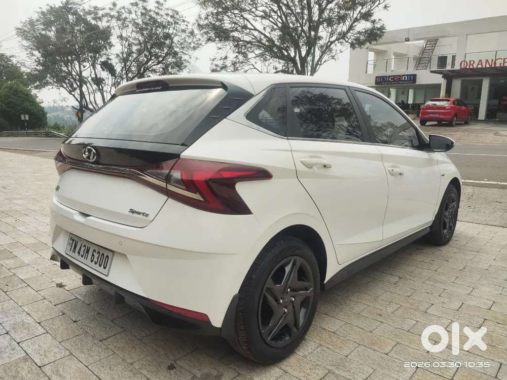Hyundai New I20 Ivt 2022 Petrol 18327 Km Driven For Sale