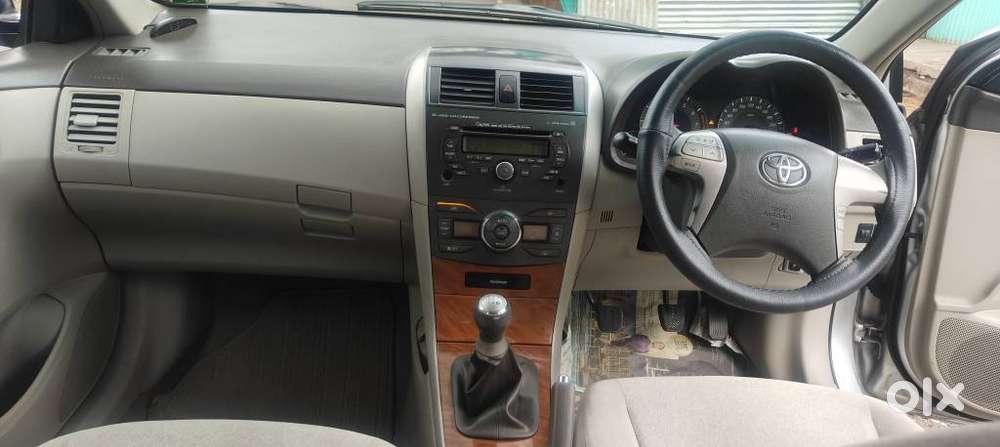 Toyota Corolla Altis G, 2010, Petrol