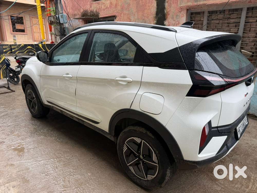 Tata Nexon Petrol Manual 2025