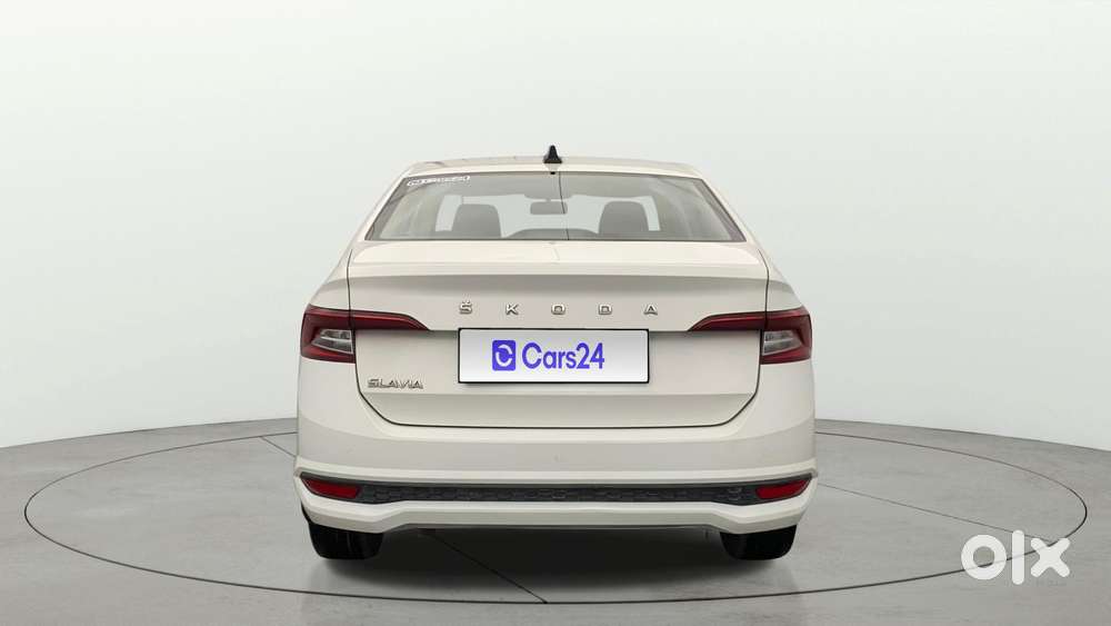 Skoda Slavia 1.0 Ambition Tsi At, 2022, Petrol