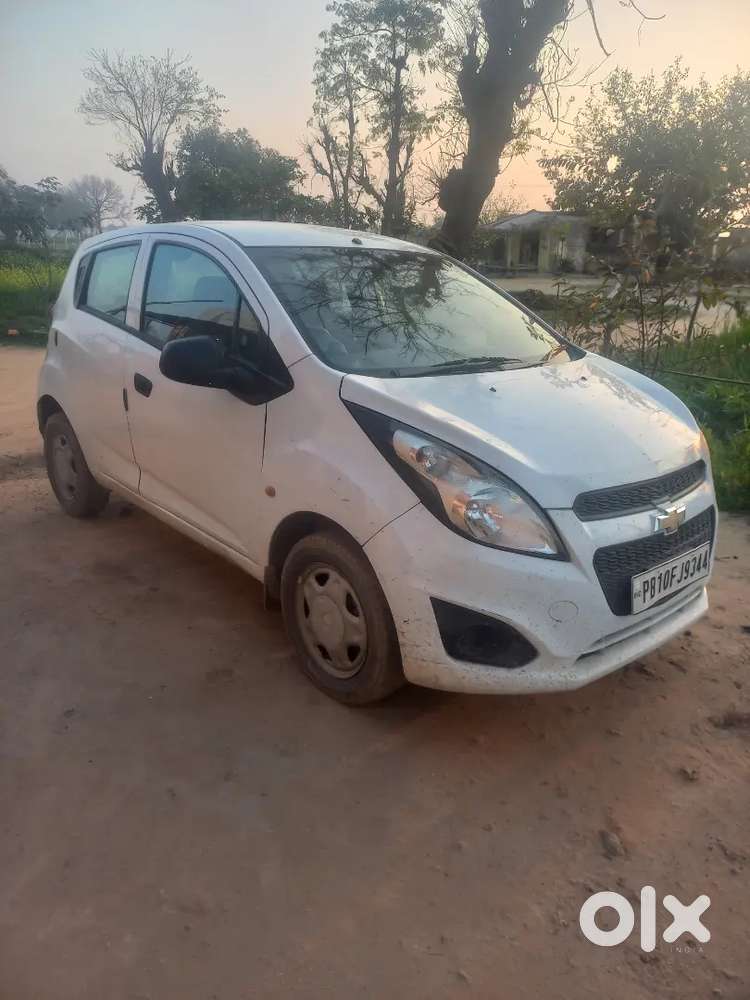 Chevrolet Beat Diesel Nov 2015.