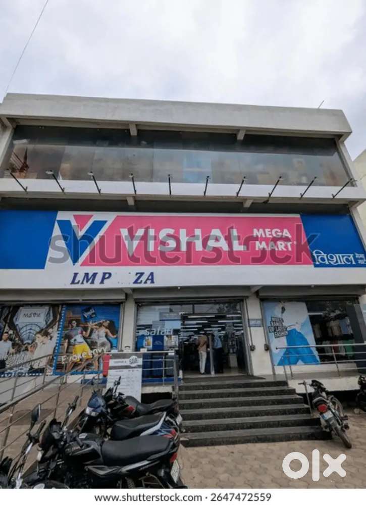 Vishal mega Mart urgent hiring jobs girls boys store billing 8th 12th