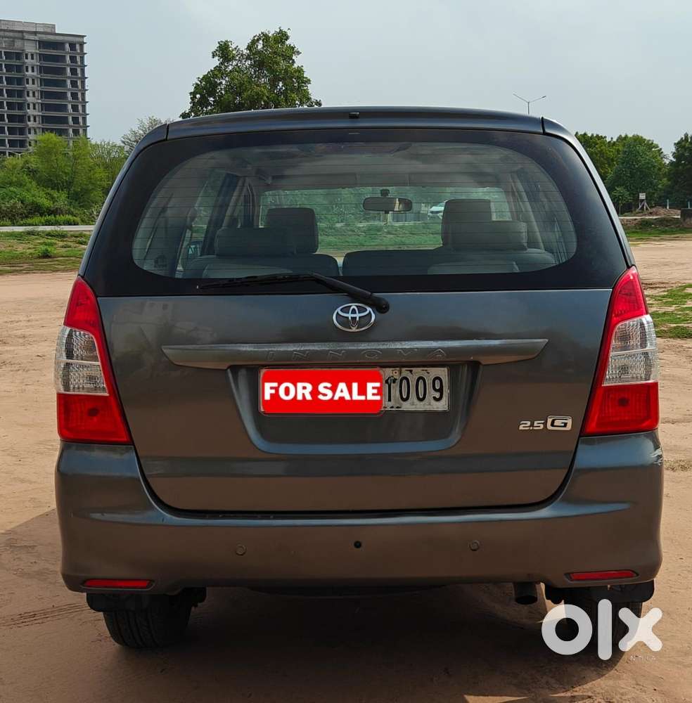 Toyota Innova 2.5 G (diesel) 8 Seater Bs Iv, 2013, Diesel