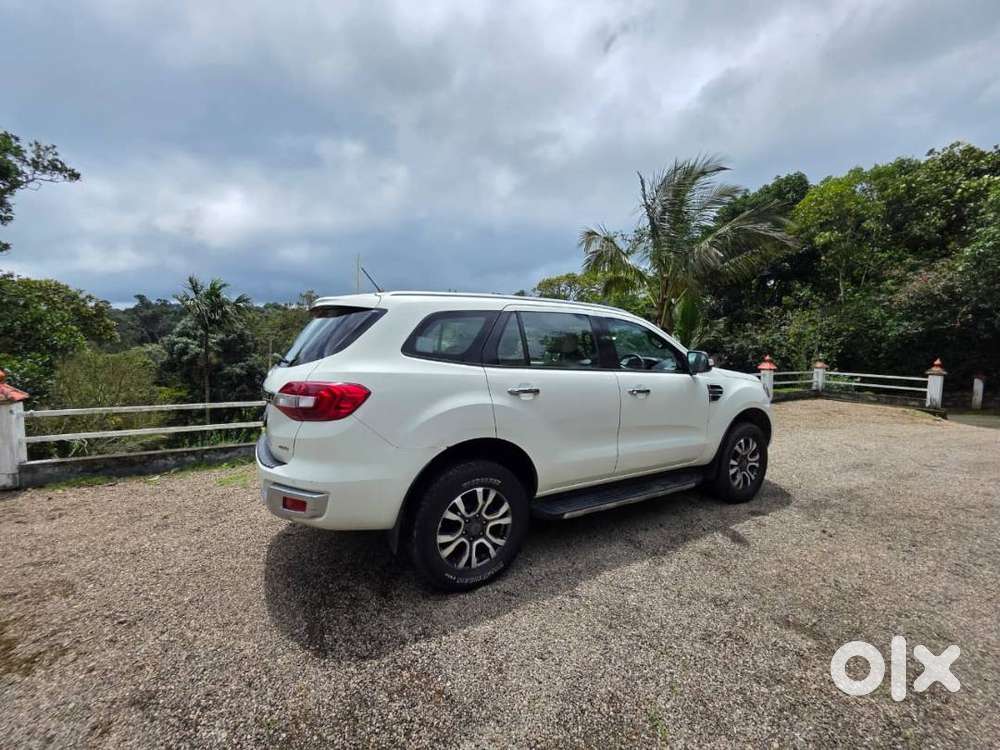 Ford Envdevour With Excellent Conditon 2020 Model