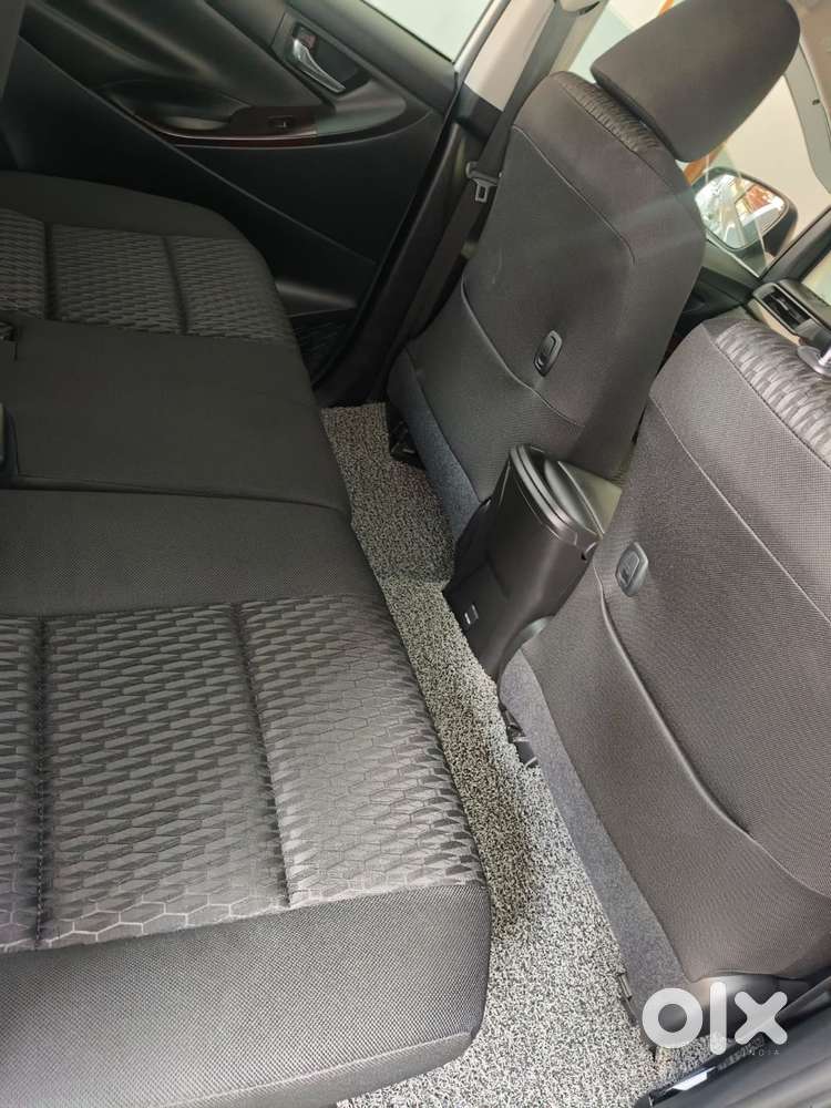 Toyota Innova Crysta 2.4 Gx Limited Edition 8 Str, 2025, Diesel