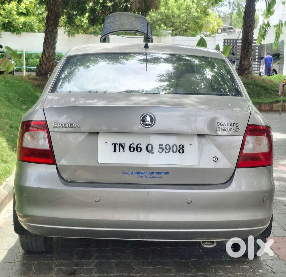 Skoda Rapid 1.5 Tdi Ambition Plus, 2015, Diesel