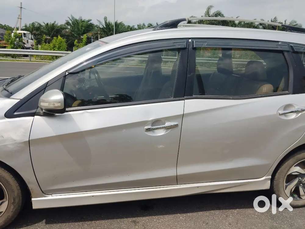 Honda Mobilio Rs 2015