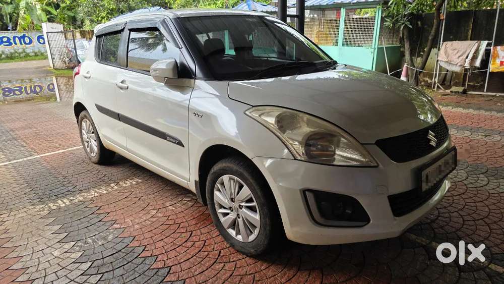 Full Option Petrol Perfect Condition