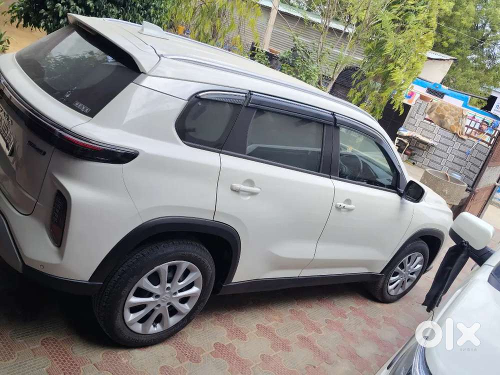 Maruti Suzuki Grand Vitara 2025 Petrol 5700 Km Driven