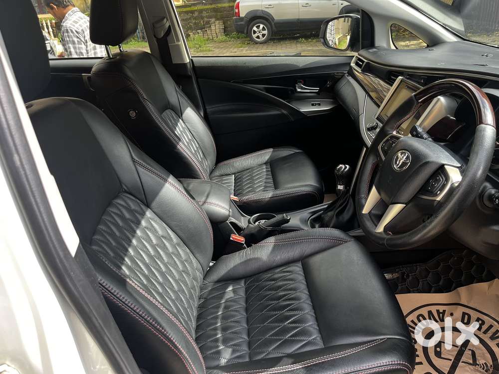 Toyota Innova Crysta 2.4 Vx Mt, 2020, Diesel