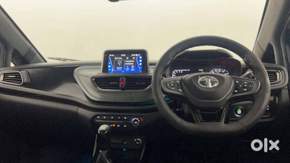 Tata Altroz 1.2 Xz Plus Dark Edition, 2021, Petrol