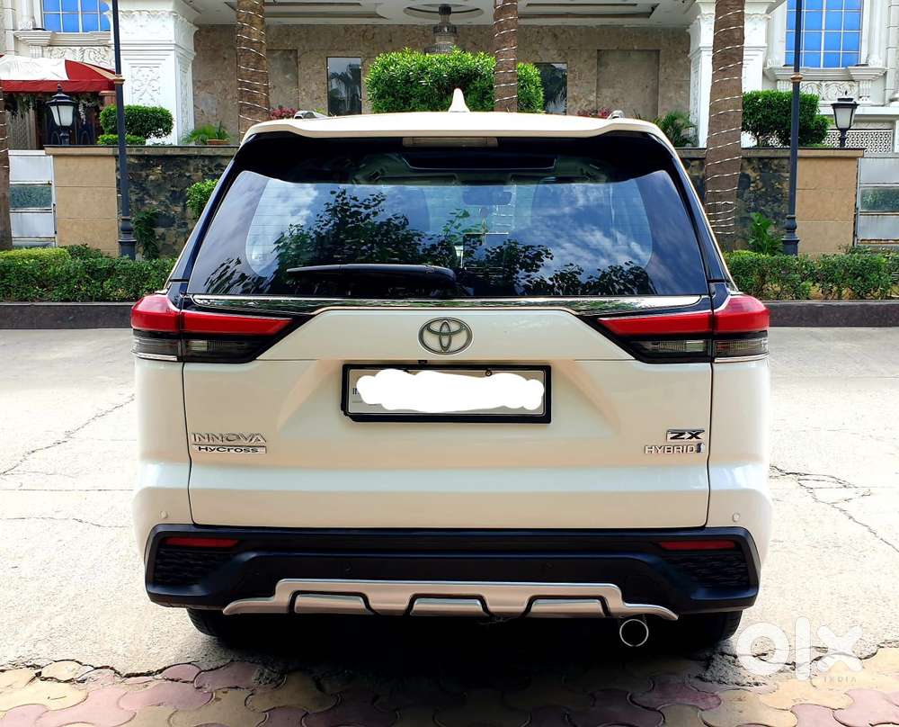 Toyota Innova Hycross Zx(o), 2023, Petrol