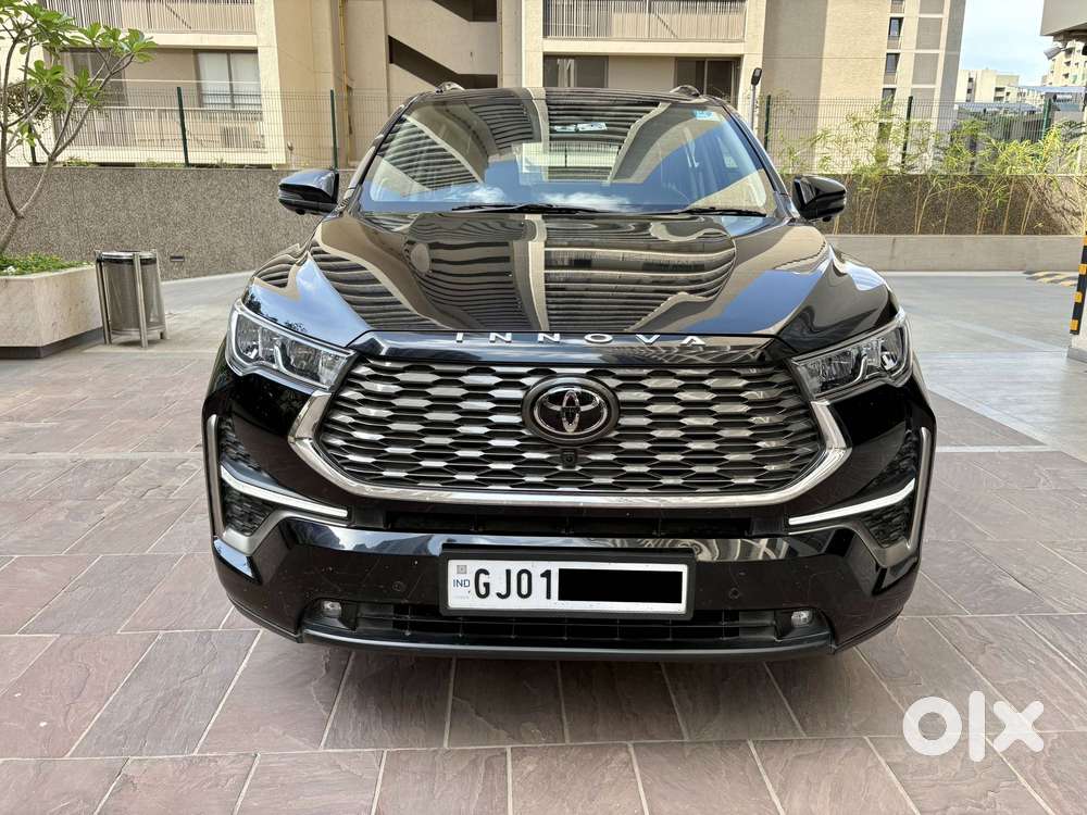 Toyota Innova Hycross 2.0 Zx Hybrid 7 Str, 2024, Petrol