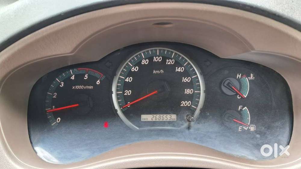 Toyota Innova 2.5 Vx 7 Seater Bs Iv, 2015, Diesel