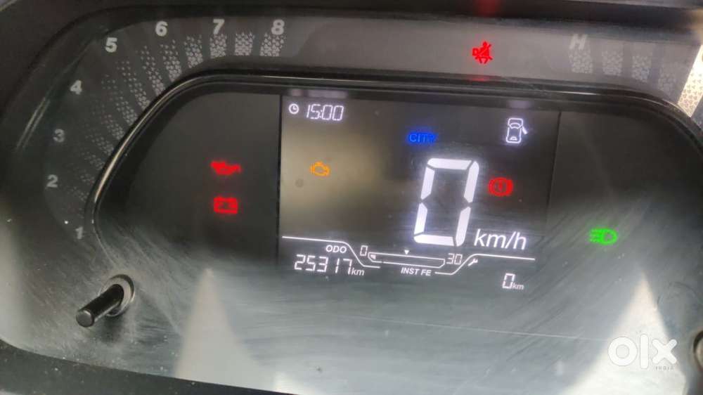 Nexon With Sunroof Low Mileage Excellent  Condition Nri Car