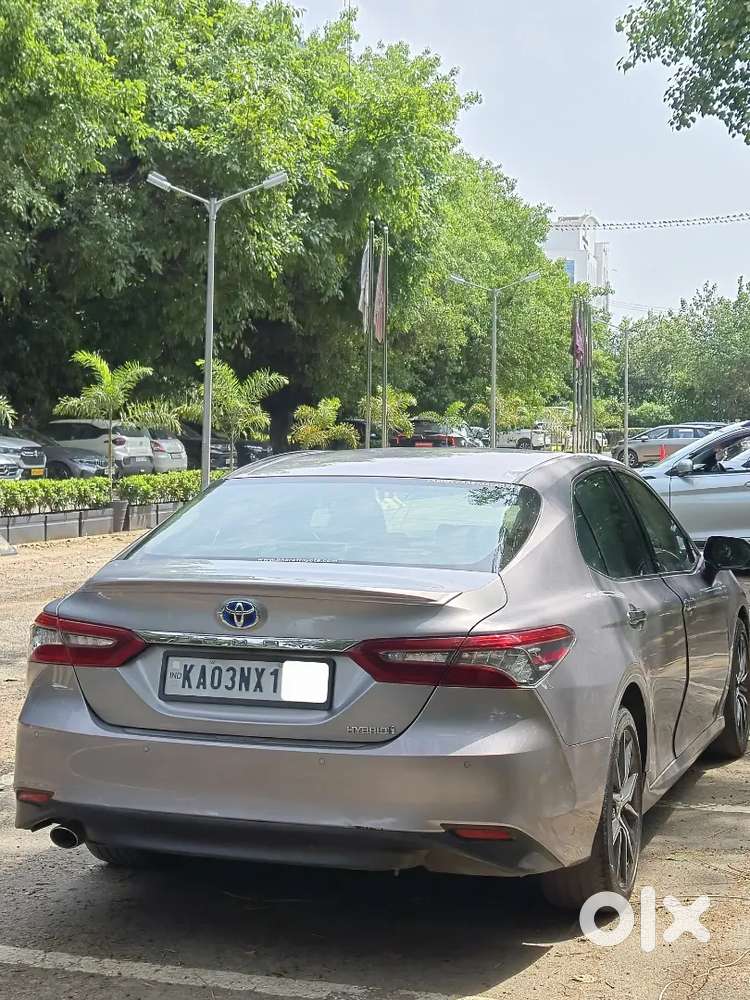 Toyota Camry Hybrid 2022 Model