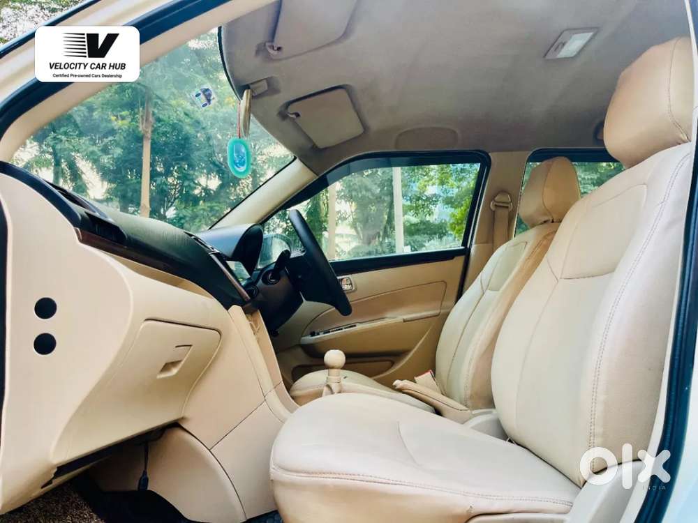 Maruti Suzuki Swift Dzire 1.2 Vxi Bsiv, 2016, Petrol