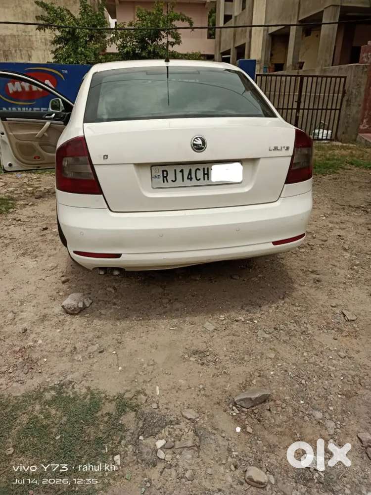 Skoda Laura 2009 Year Car