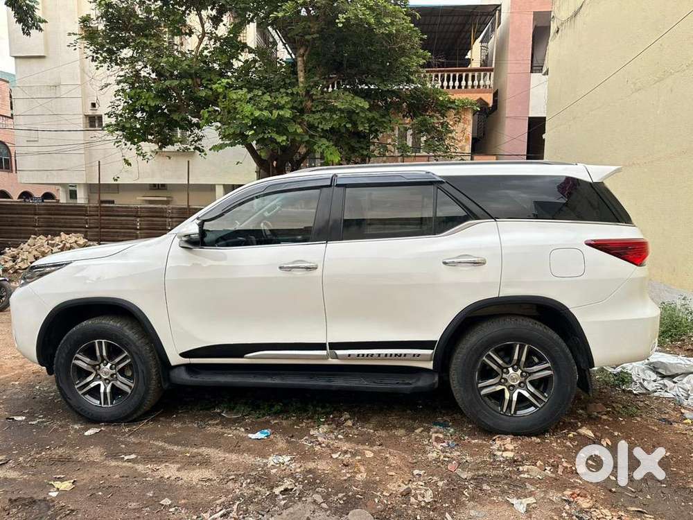 Toyota Fortuner 4*2